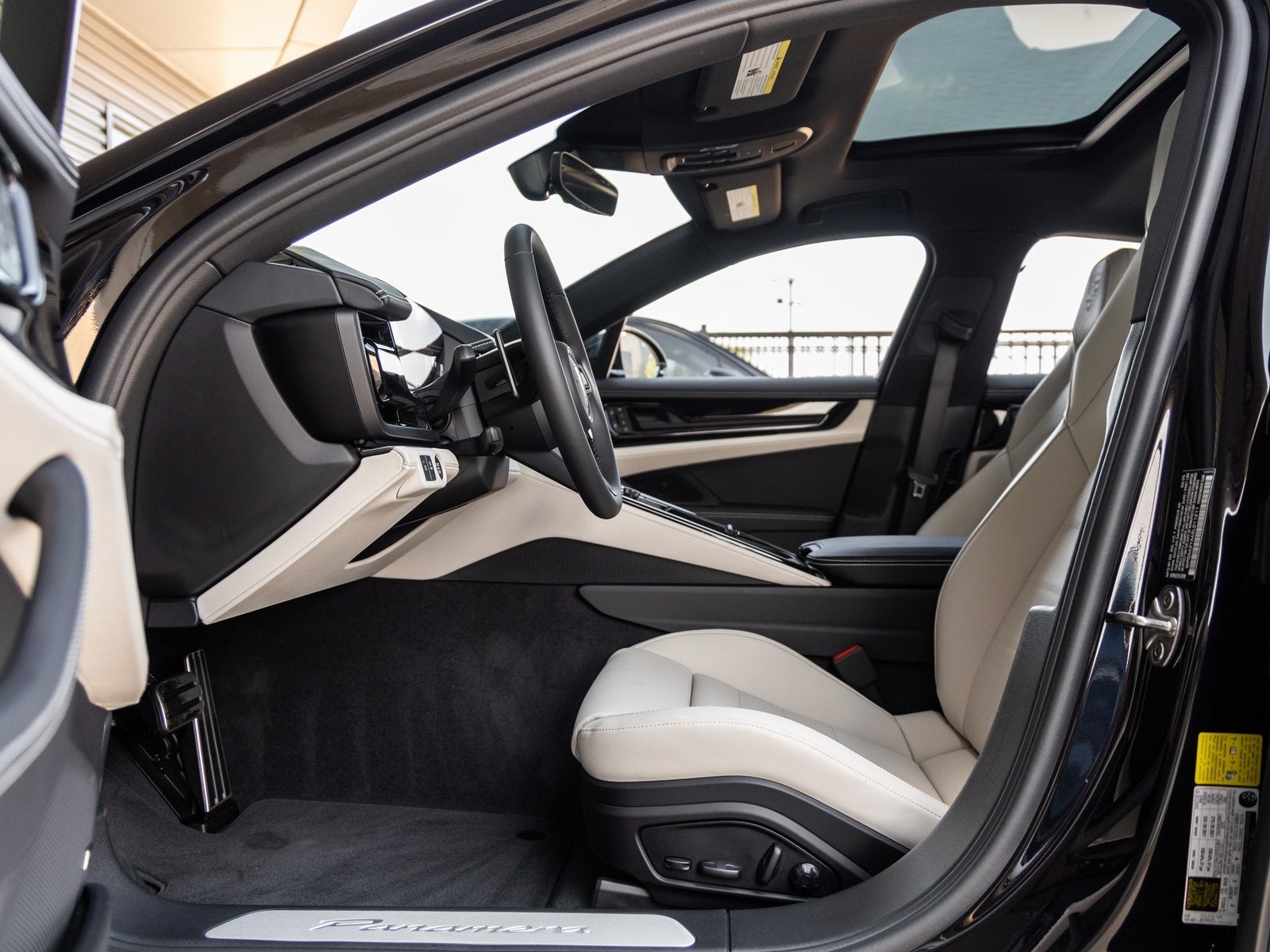 2025 Porsche Panamera Base