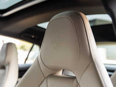 2025 Porsche Panamera Base