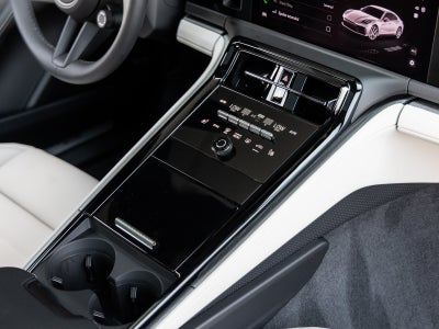 2025 Porsche Panamera Base