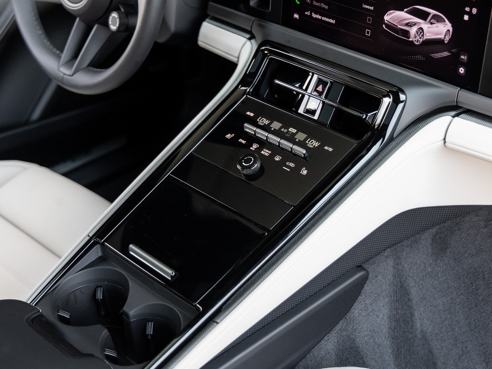 2025 Porsche Panamera Base