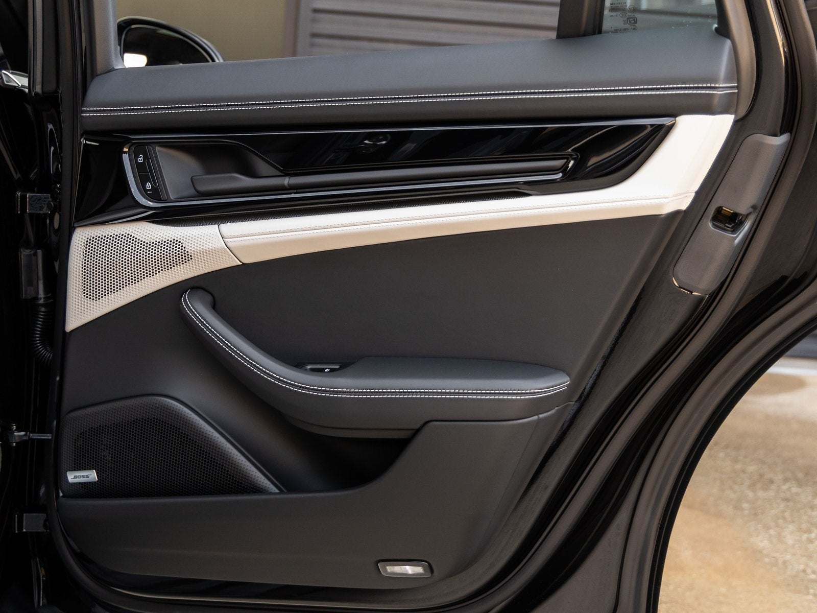 2025 Porsche Panamera Base