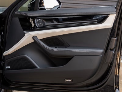 2025 Porsche Panamera Base