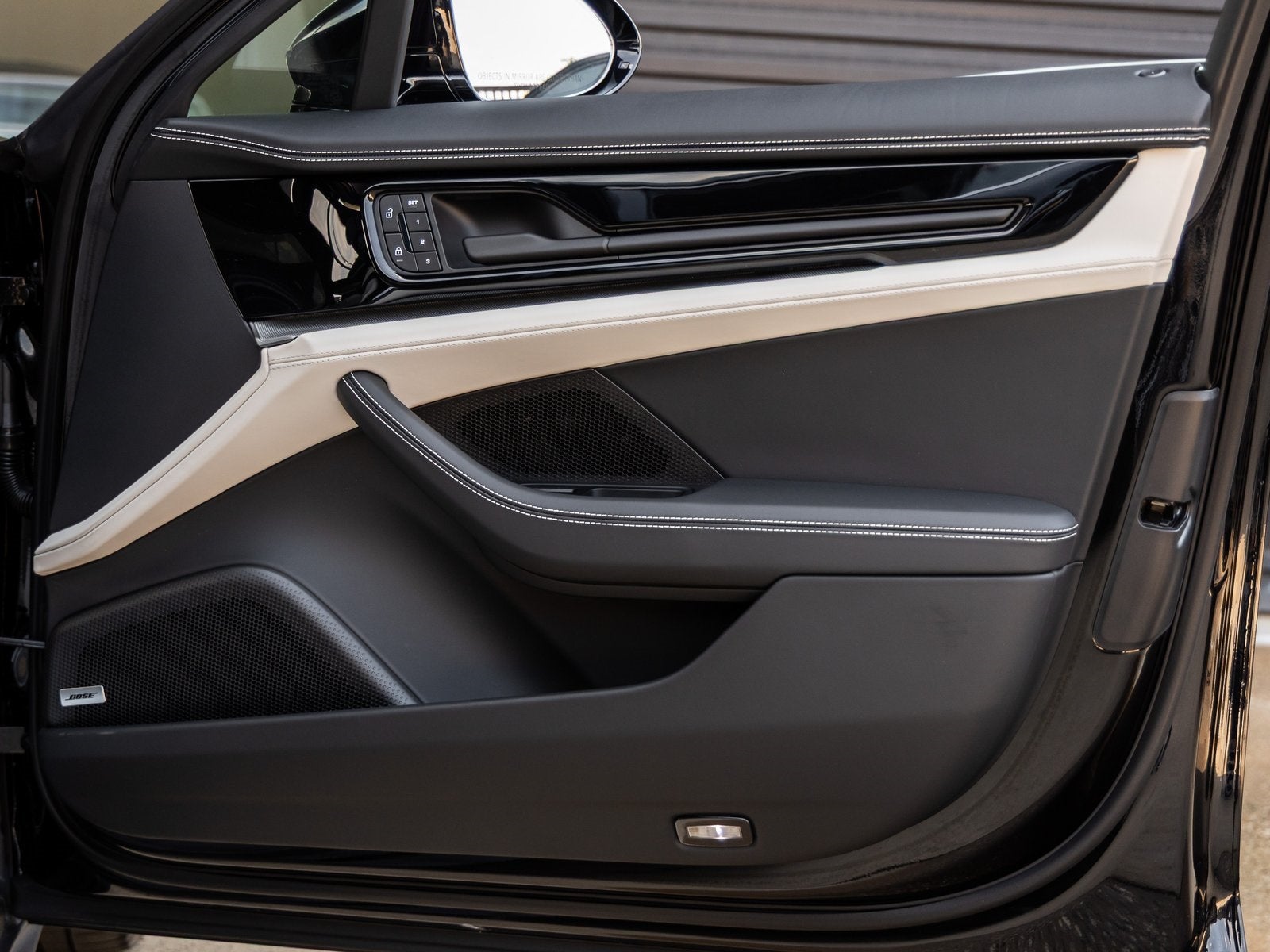 2025 Porsche Panamera Base