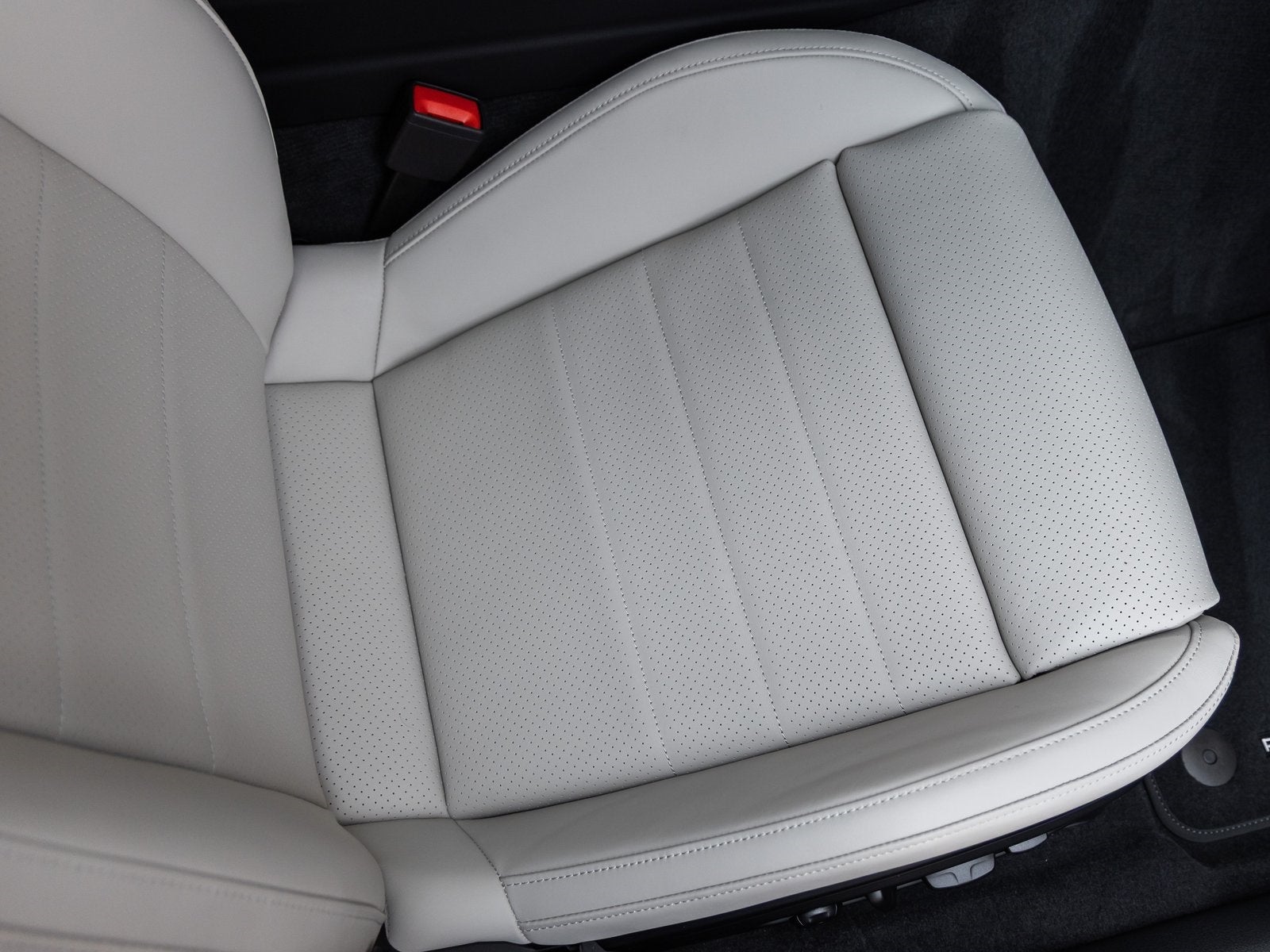 2025 Porsche Panamera Base