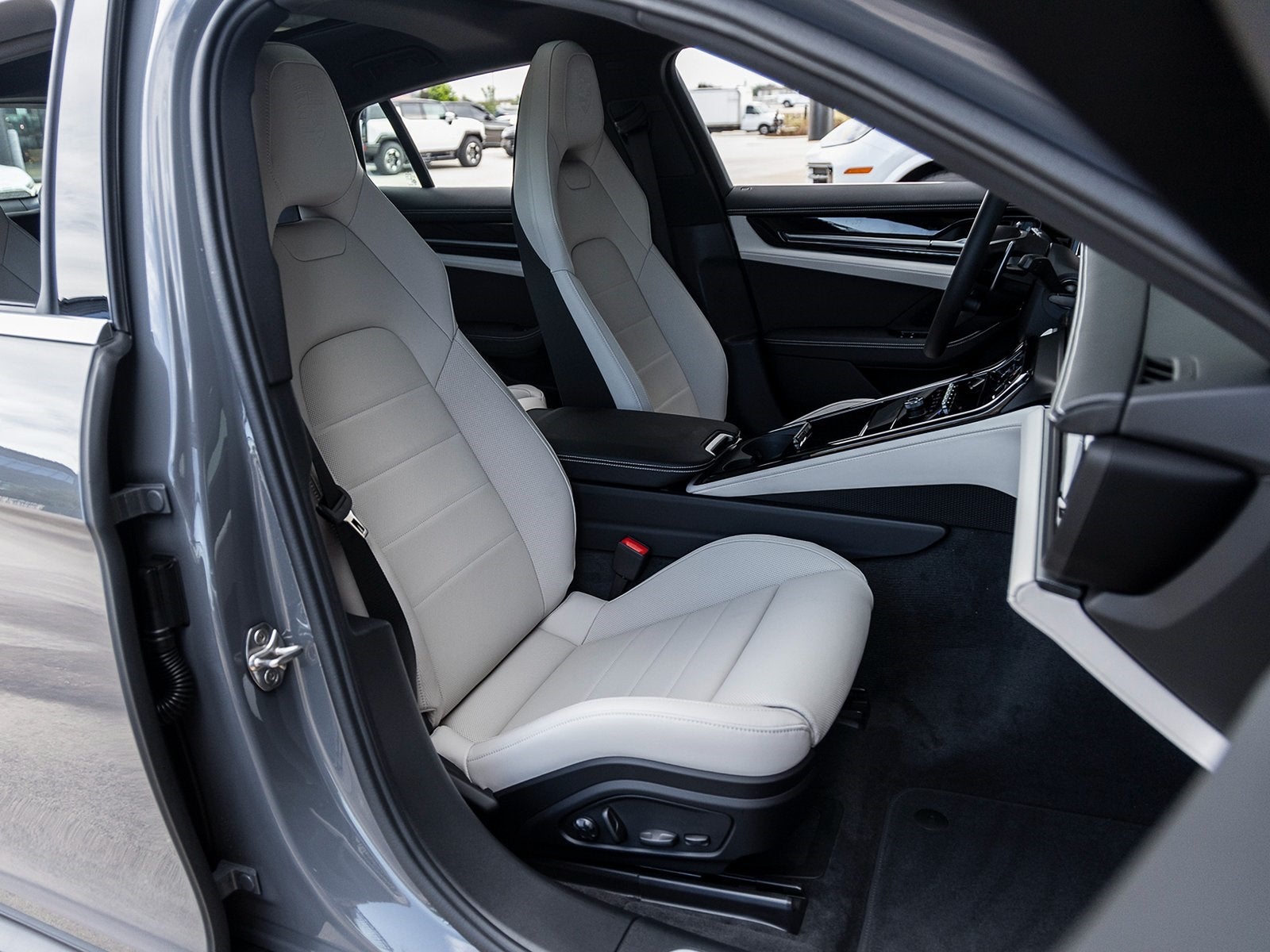 2025 Porsche Panamera Panamera 4