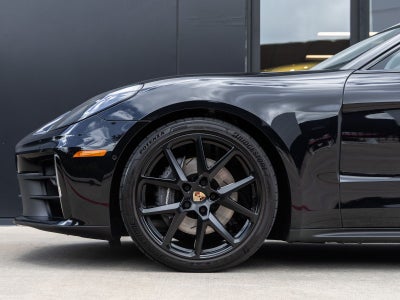 2025 Porsche Panamera Base