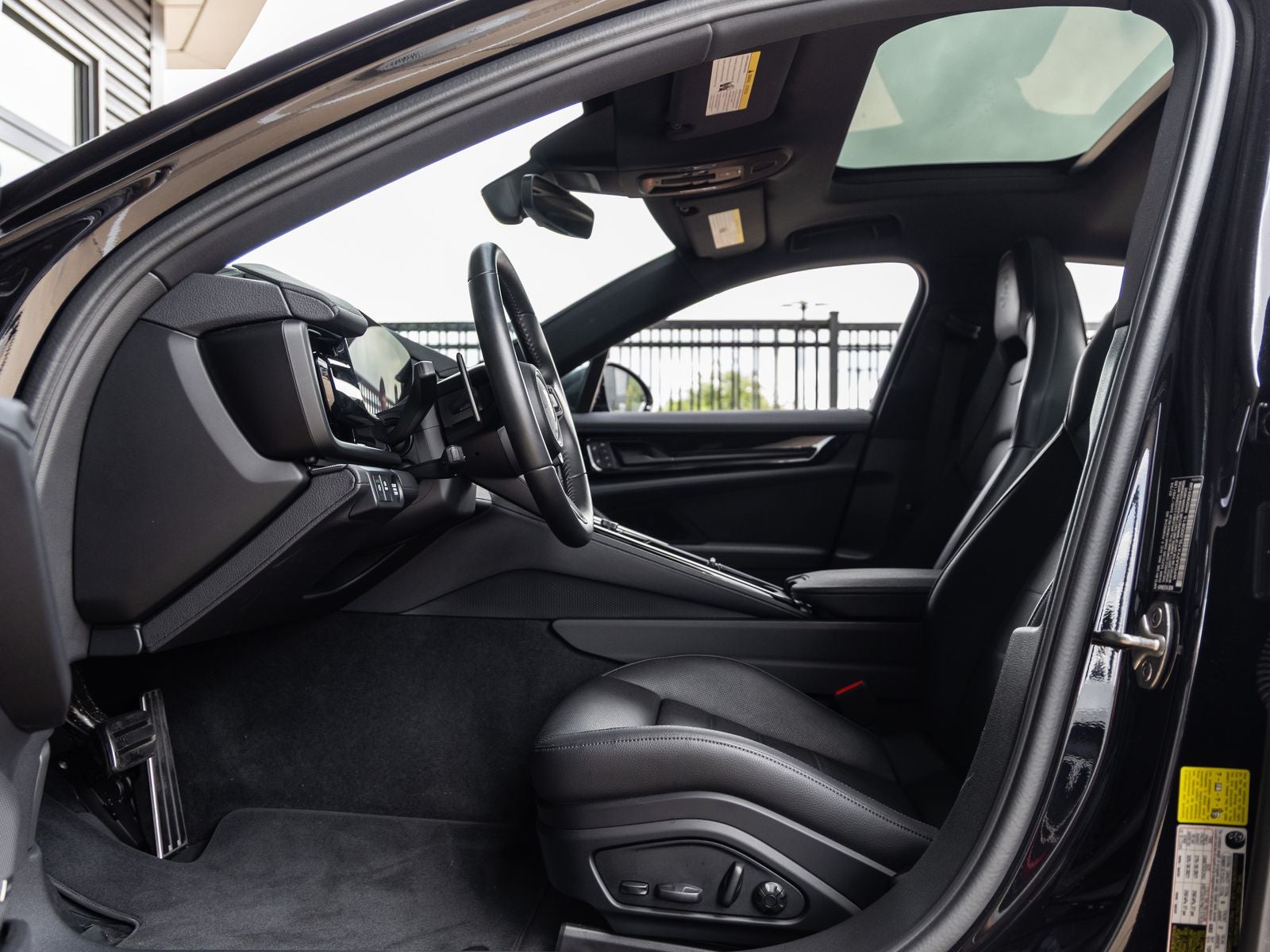 2025 Porsche Panamera Base