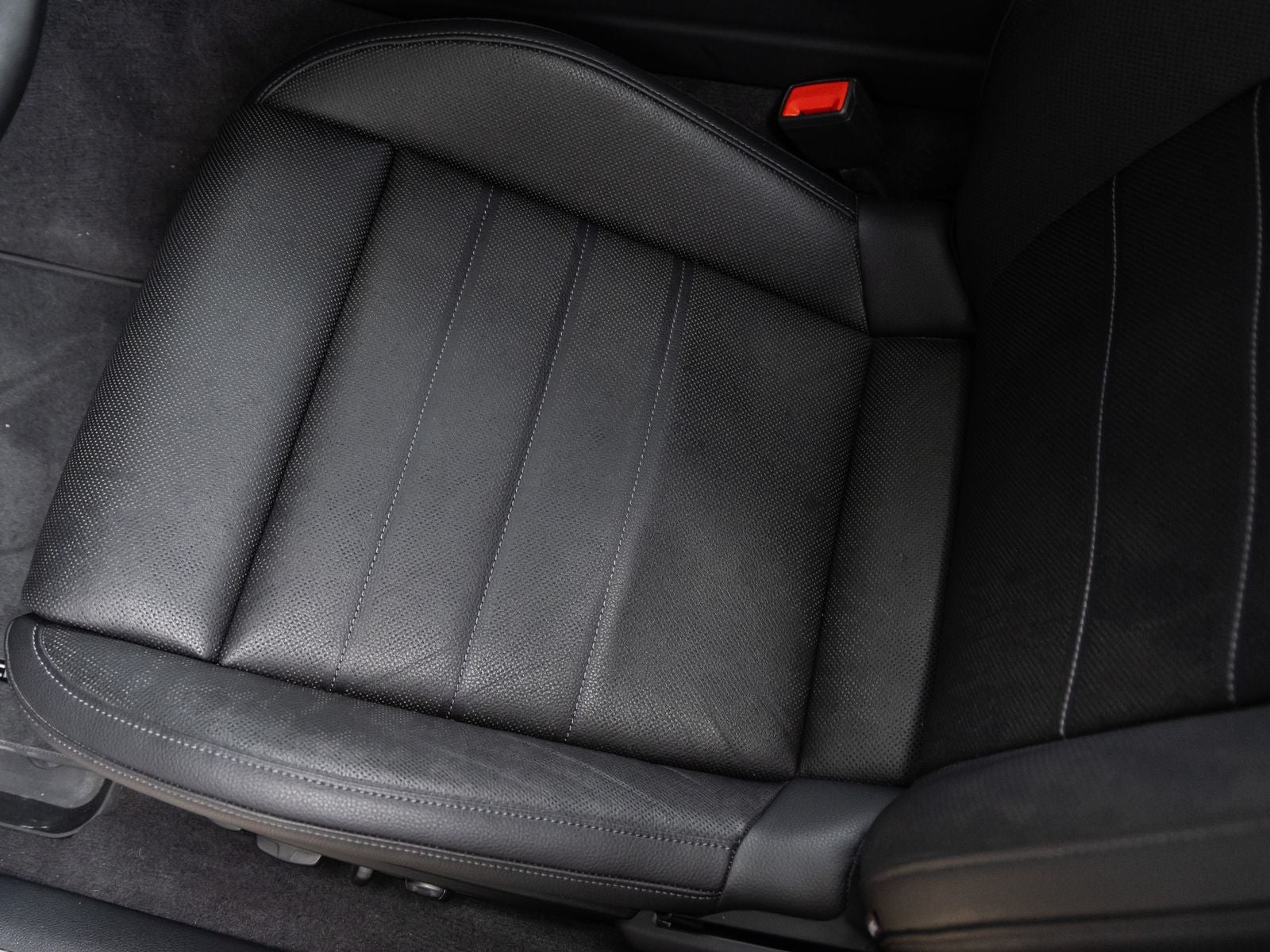 2025 Porsche Panamera Base