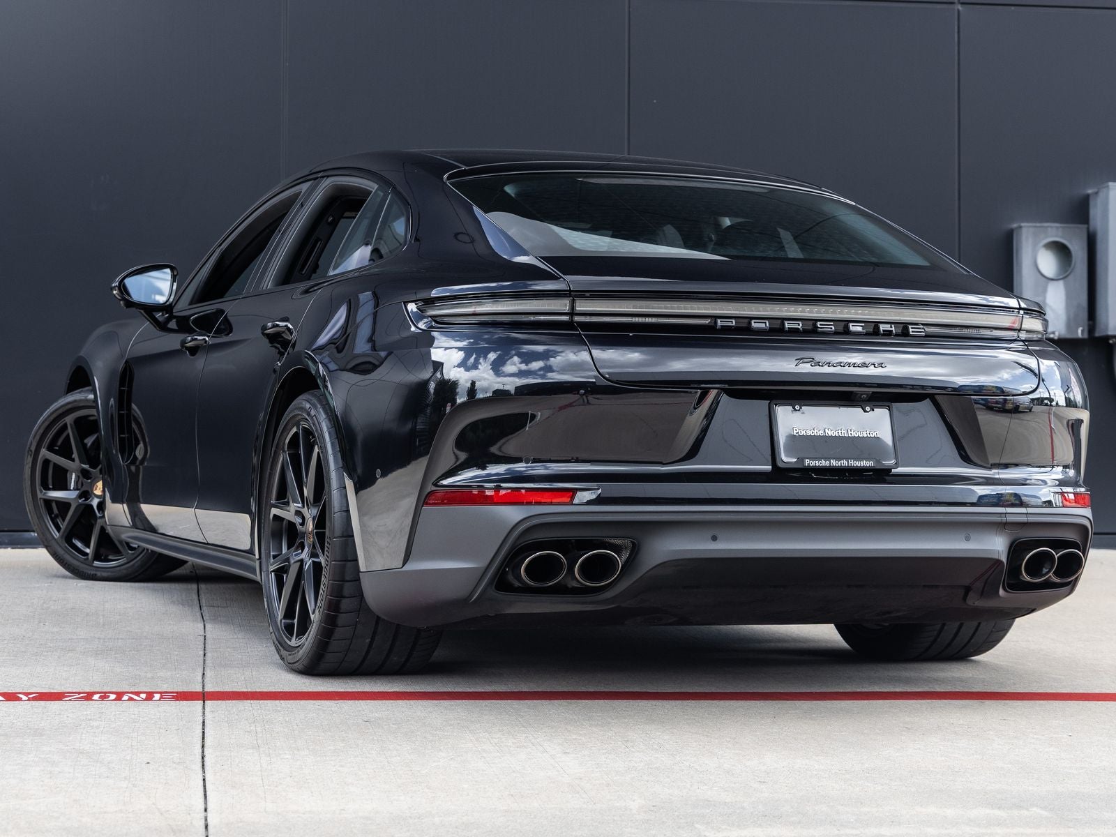 2025 Porsche Panamera Base
