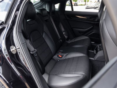 2025 Porsche Panamera Base