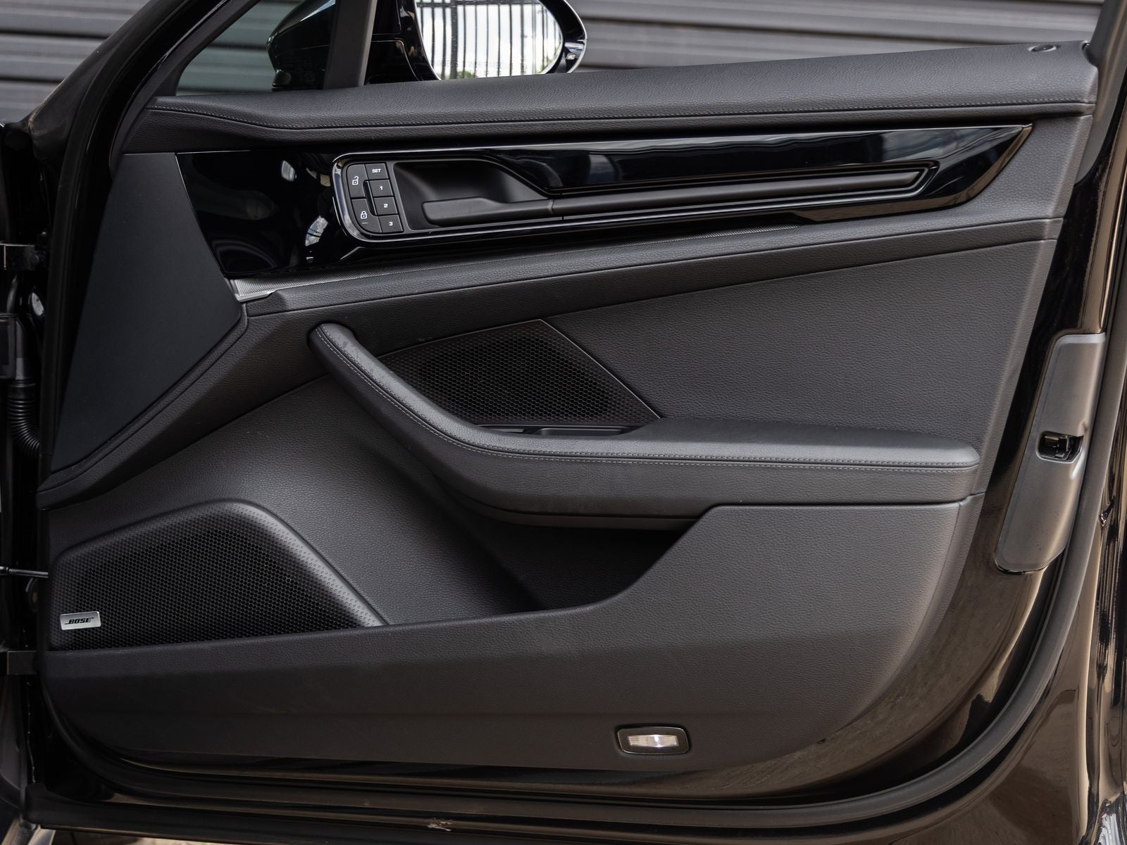 2025 Porsche Panamera Base