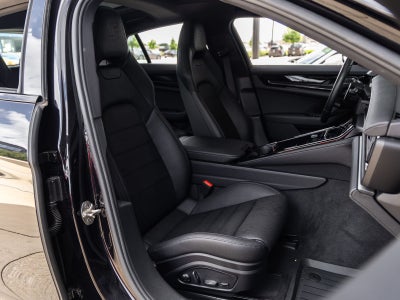 2025 Porsche Panamera Base