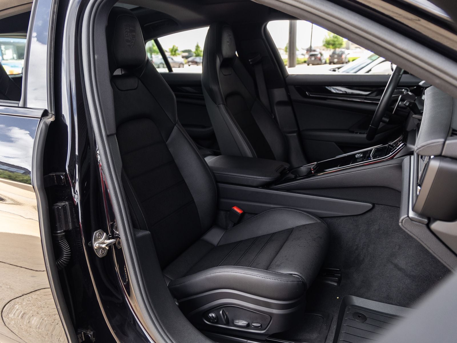 2025 Porsche Panamera Base