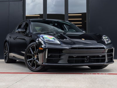 2025 Porsche Panamera Base