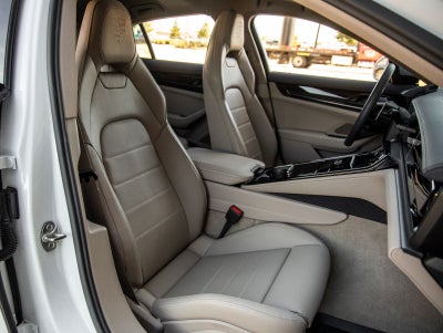 2025 Porsche Panamera Panamera