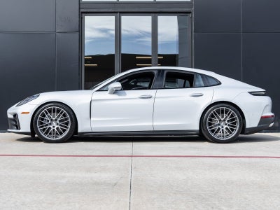 2026 Porsche Panamera Panamera