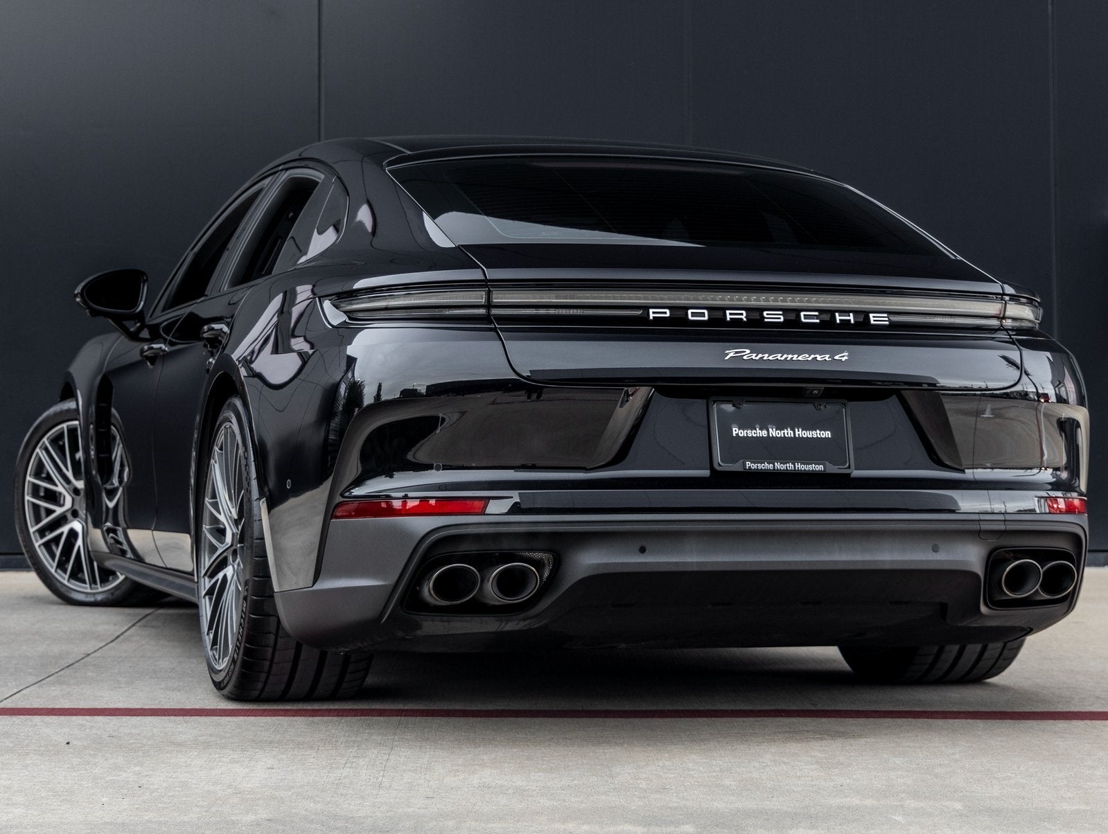 2025 Porsche Panamera Panamera 4