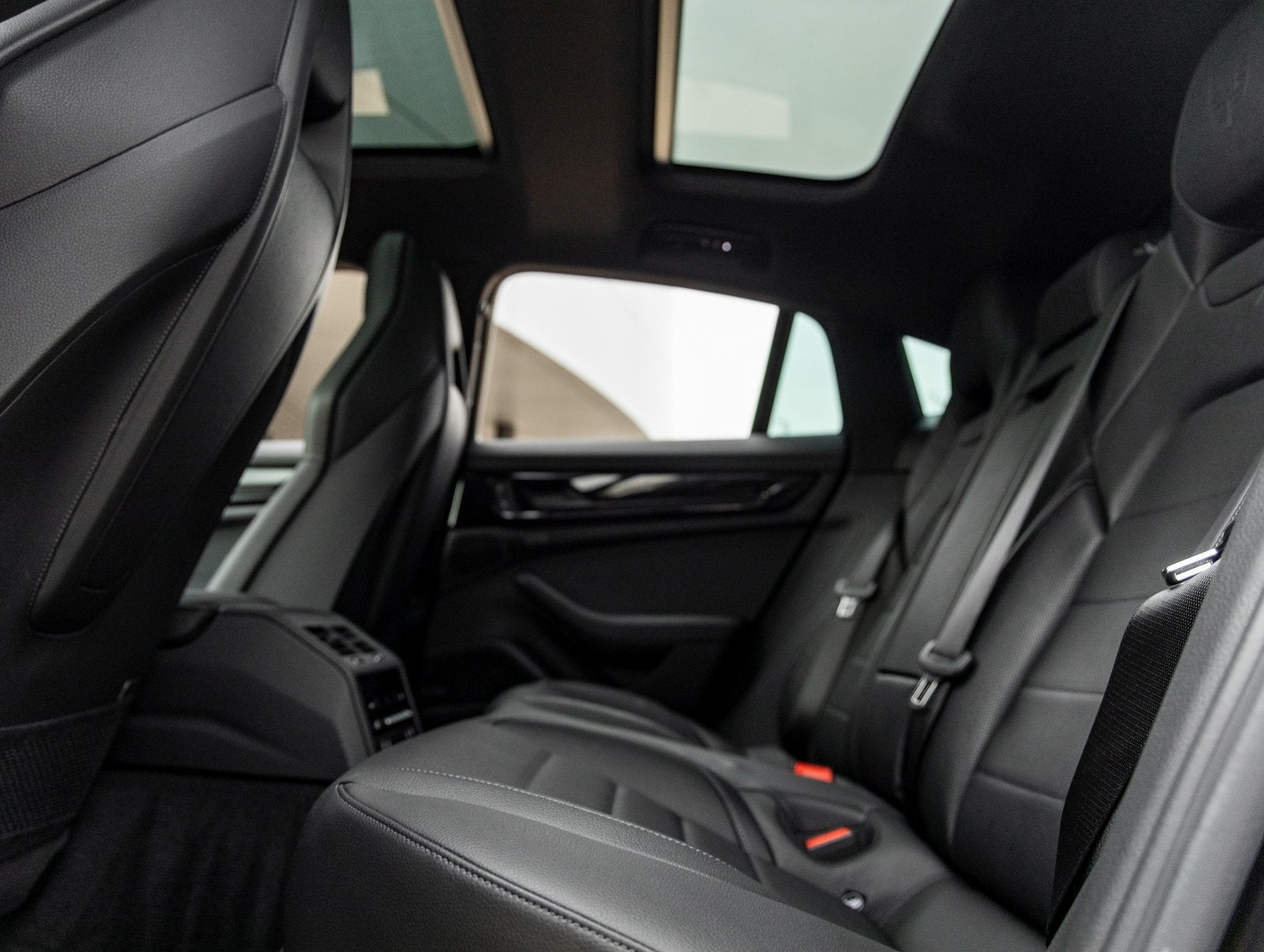 2025 Porsche Panamera Panamera 4