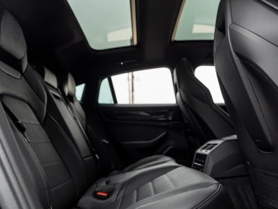 2025 Porsche Panamera Panamera 4