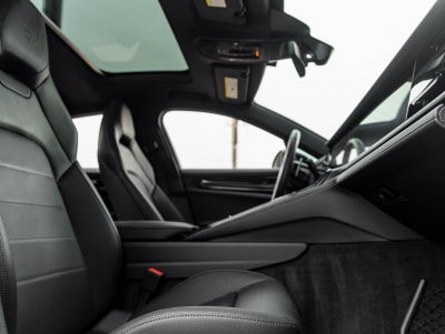 2025 Porsche Panamera Panamera 4