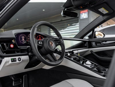 2026 Porsche Panamera Panamera 4