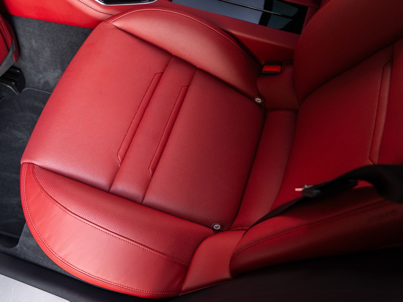 2023 Porsche Panamera 4S