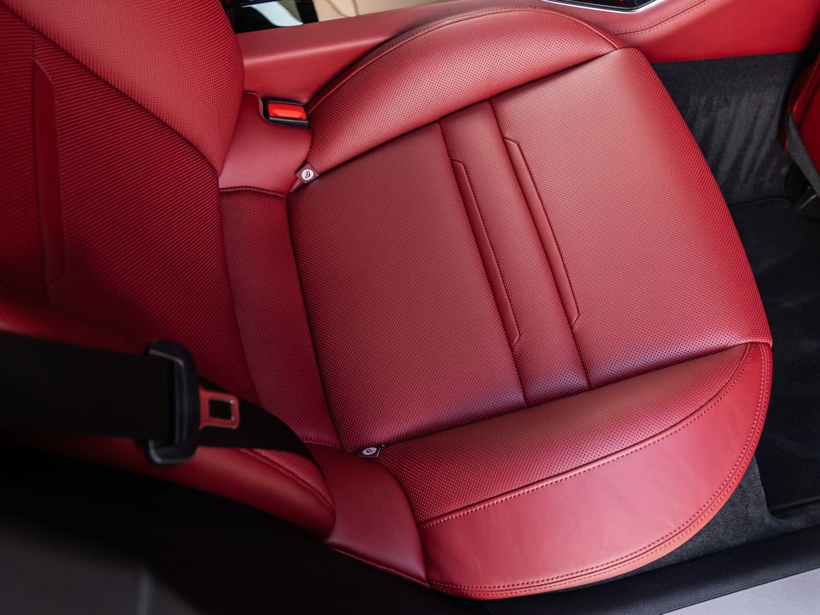 2023 Porsche Panamera 4S