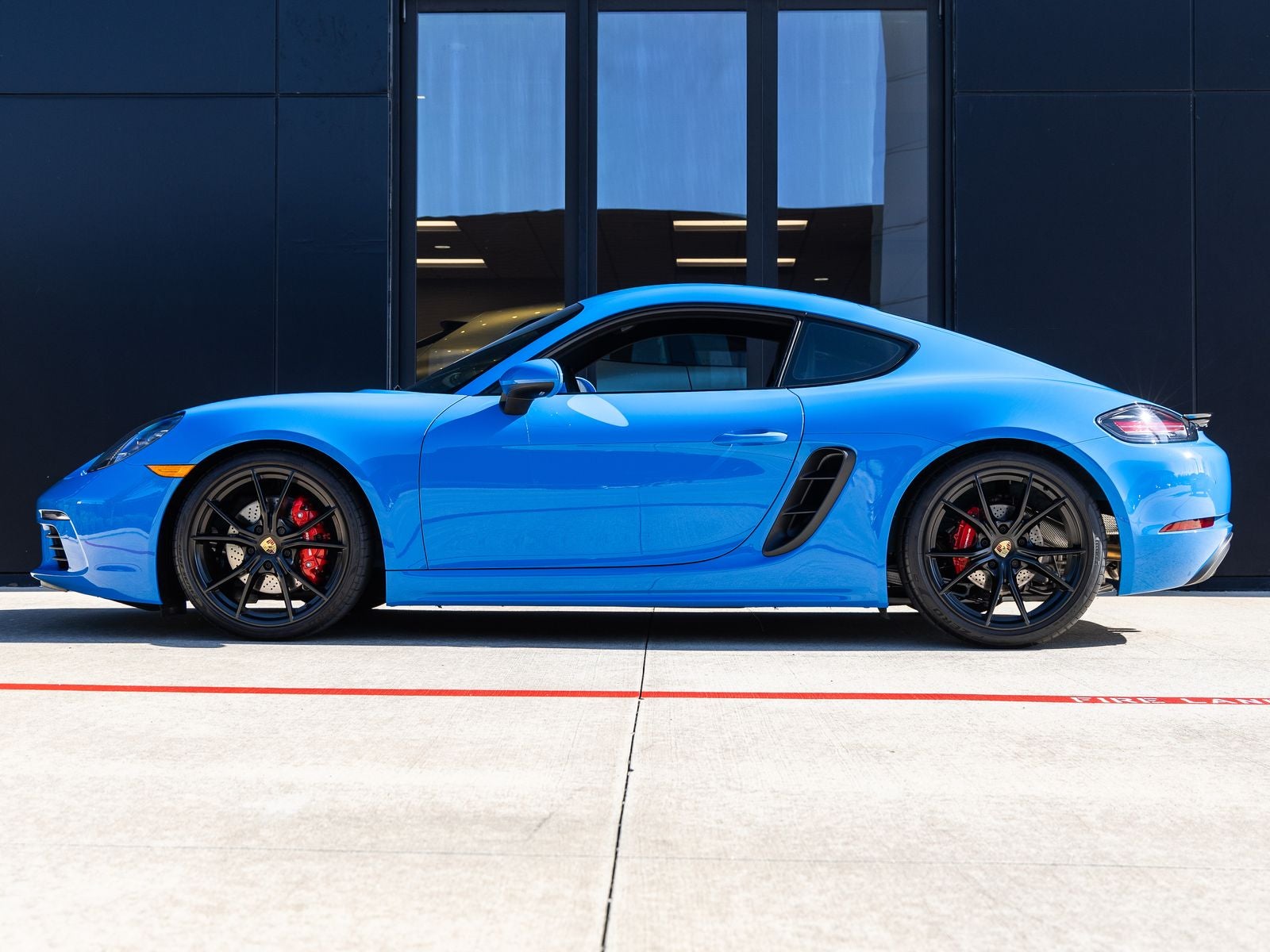 2024 Porsche 718 Cayman S