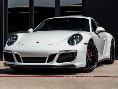 2018 Porsche 911 911 Carrera 4 GTS