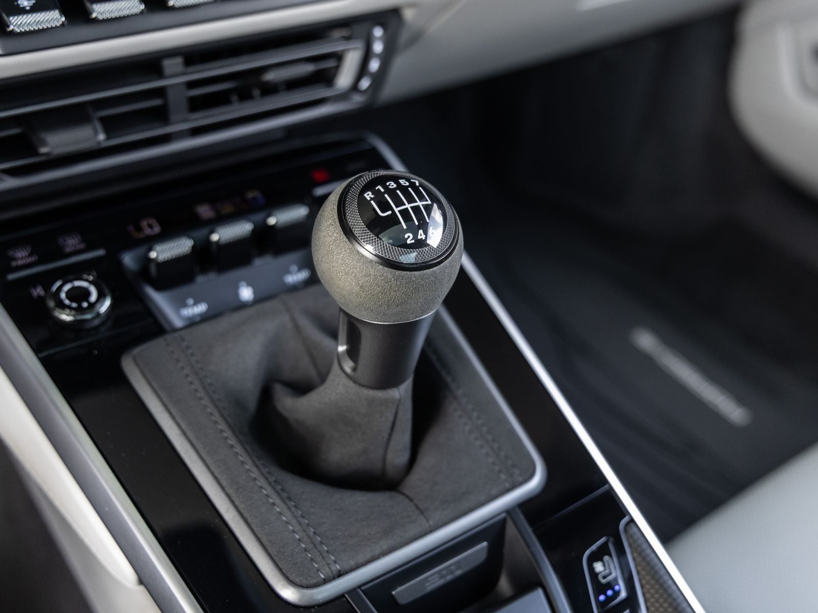 2024 Porsche 911 911 Carrera 4S (MY24)