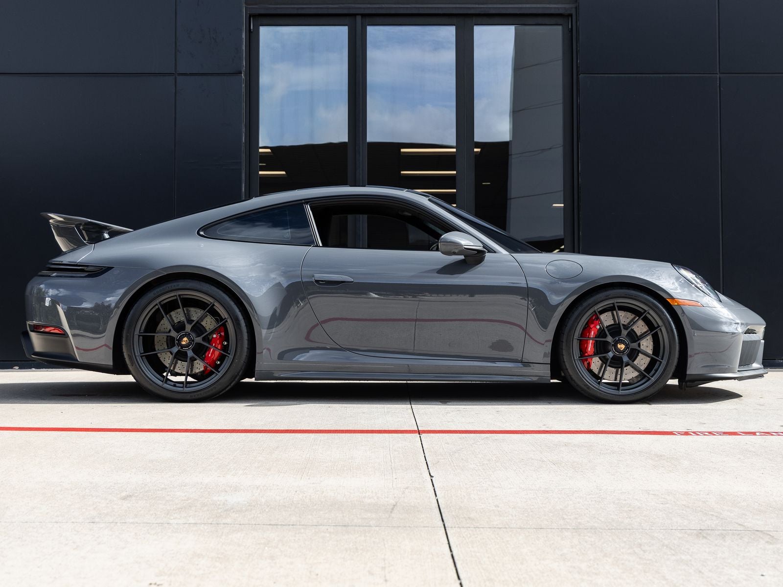 2025 Porsche 911 Carrera GTS
