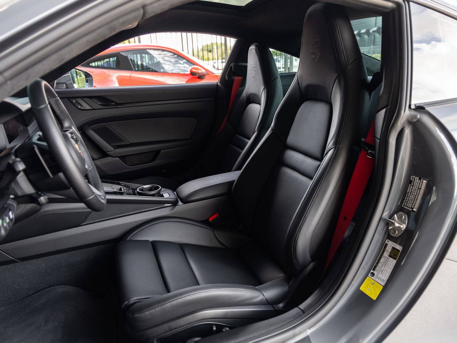 2025 Porsche 911 Carrera GTS