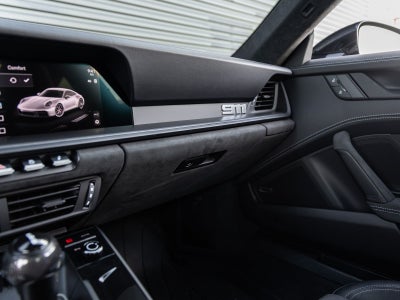 2025 Porsche 911 911 Carrera 4 GTS