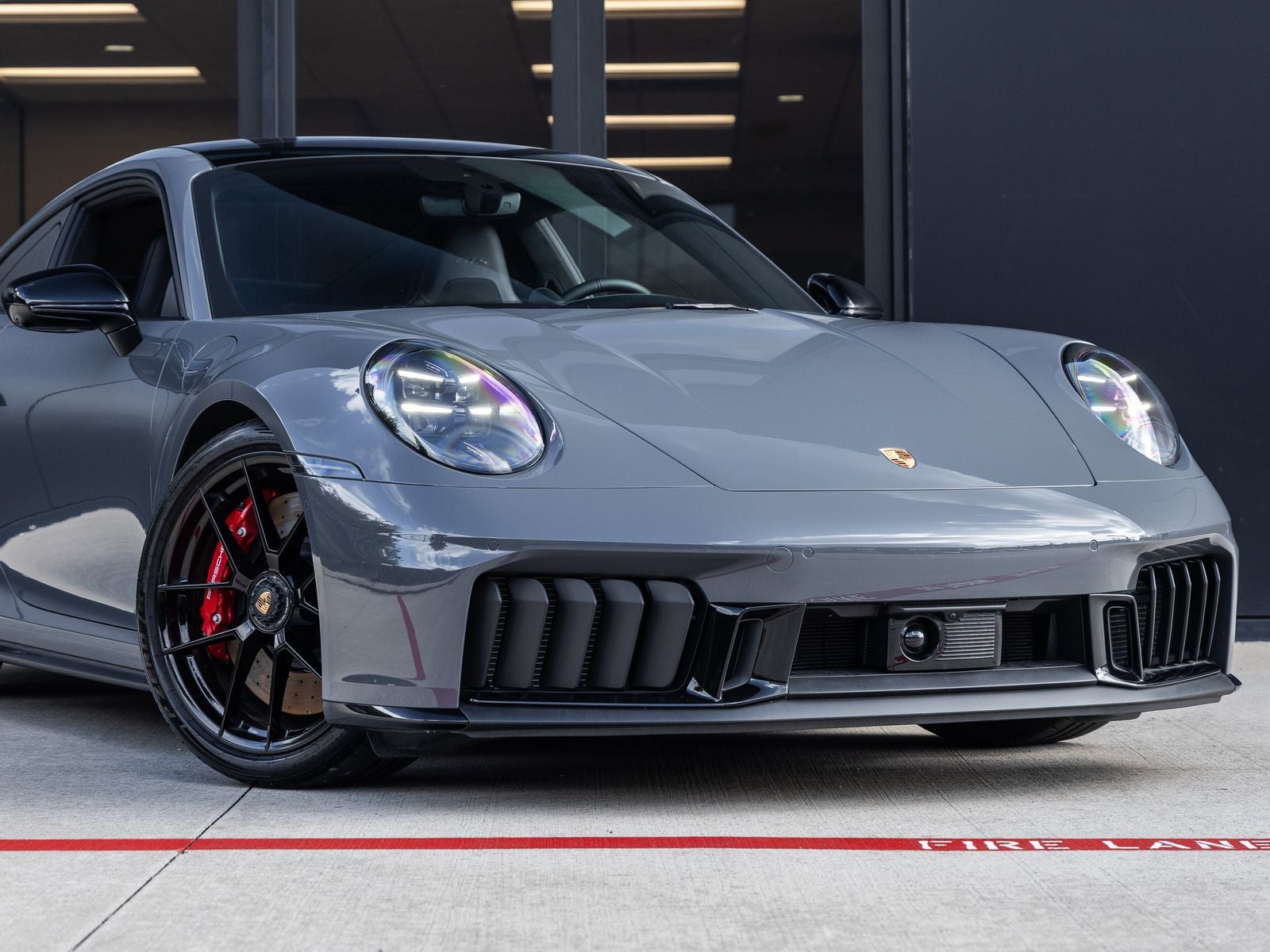 2025 Porsche 911 911 Carrera 4 GTS