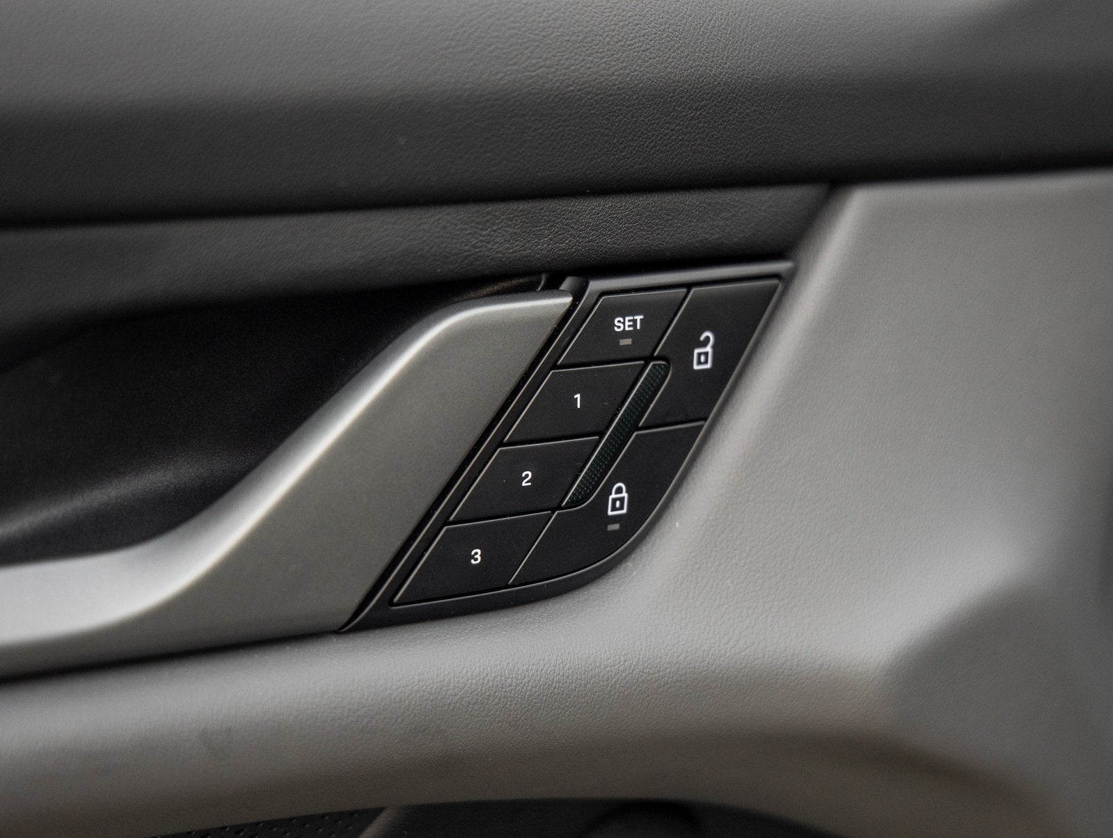 2025 Porsche Taycan Taycan 4S