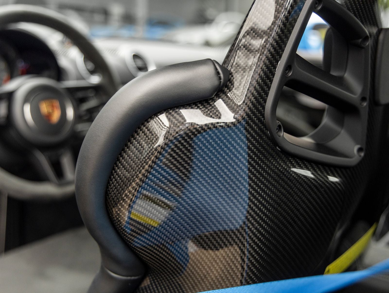 2023 Porsche 718 Cayman GT4