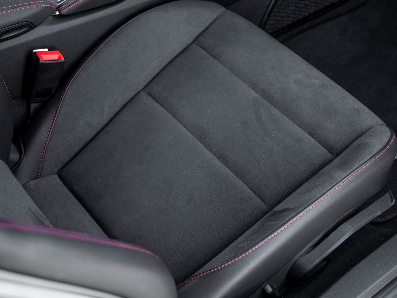 2023 Porsche 718 Cayman 718 Cayman GT4 (MY23)