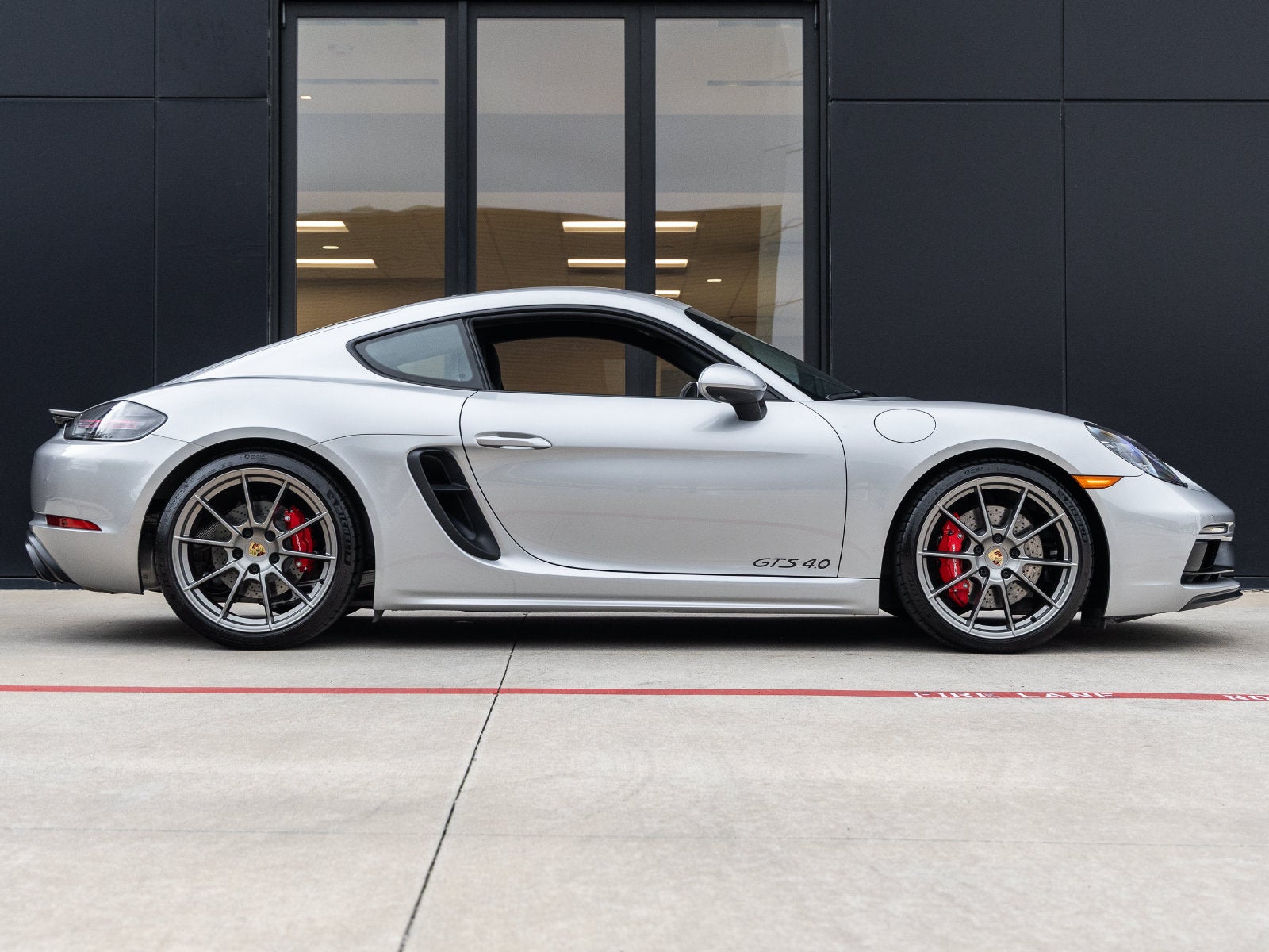 2025 Porsche 718 Cayman GTS