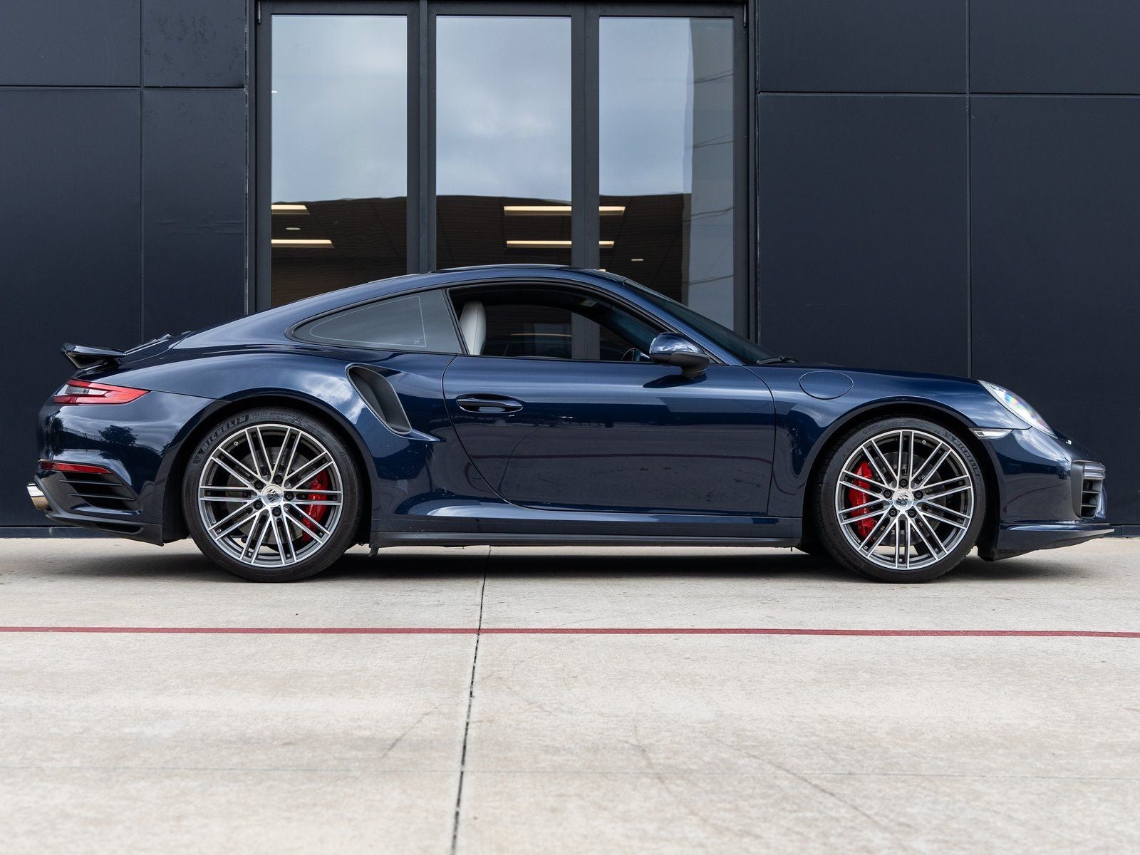 2018 Porsche 911 Turbo