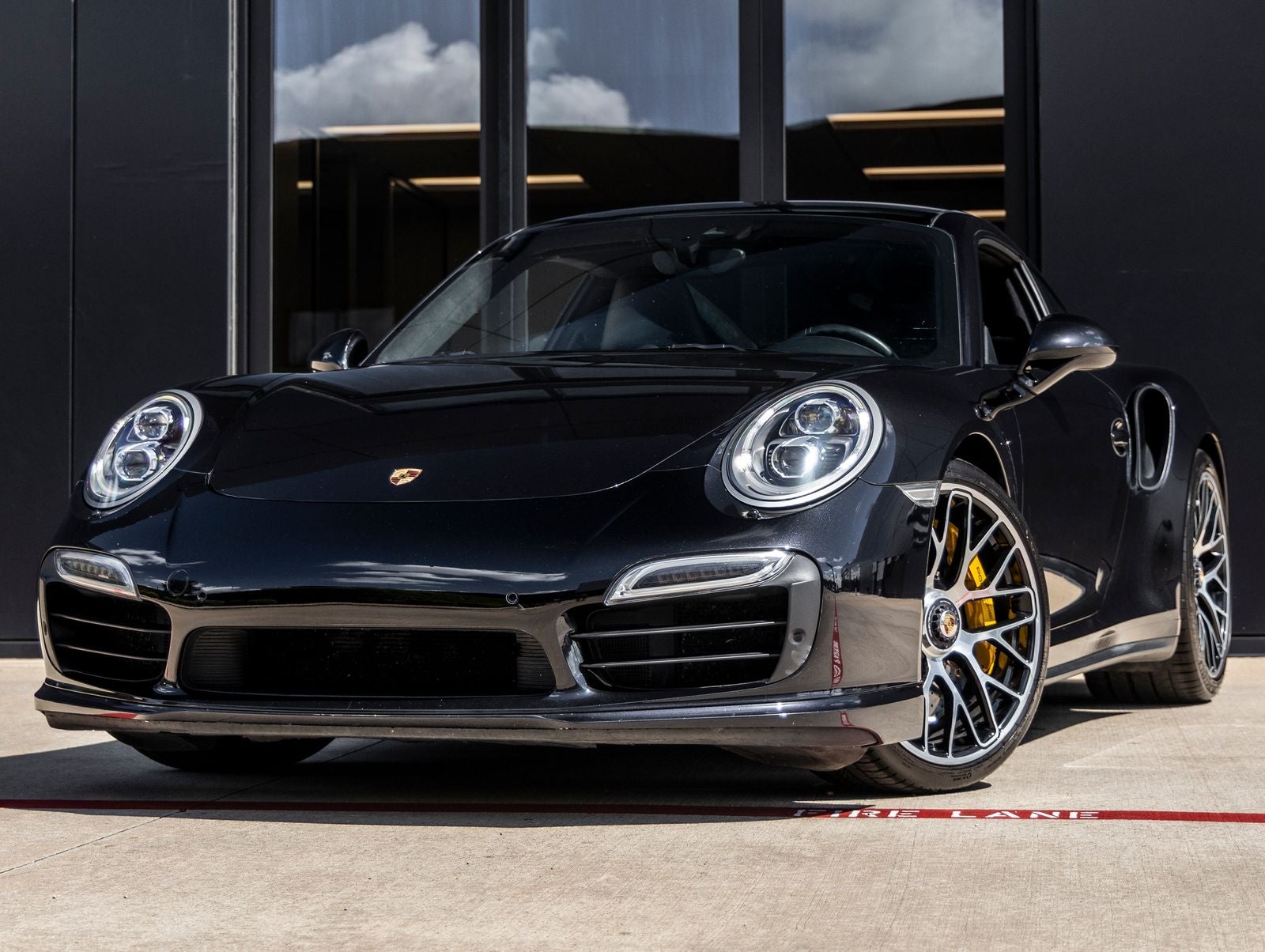 2015 Porsche 911 911 Turbo S Coupe