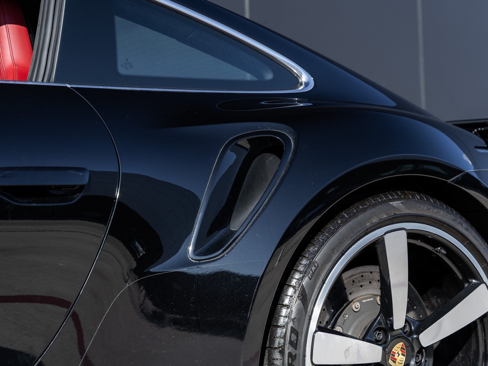 2025 Porsche 911 911 Turbo S