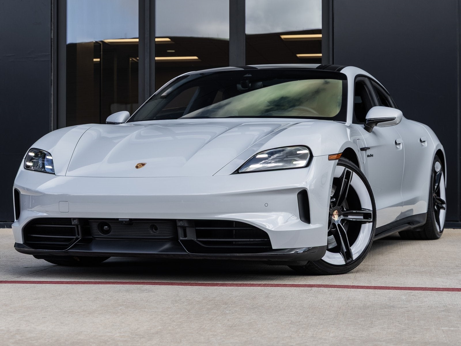 2025 Porsche Taycan Taycan GTS