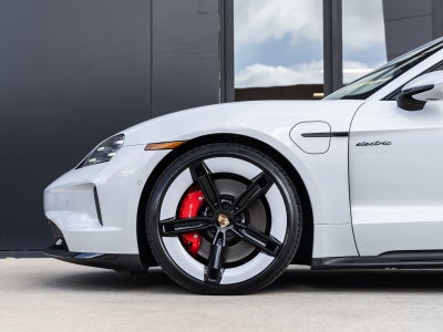 2025 Porsche Taycan Taycan GTS