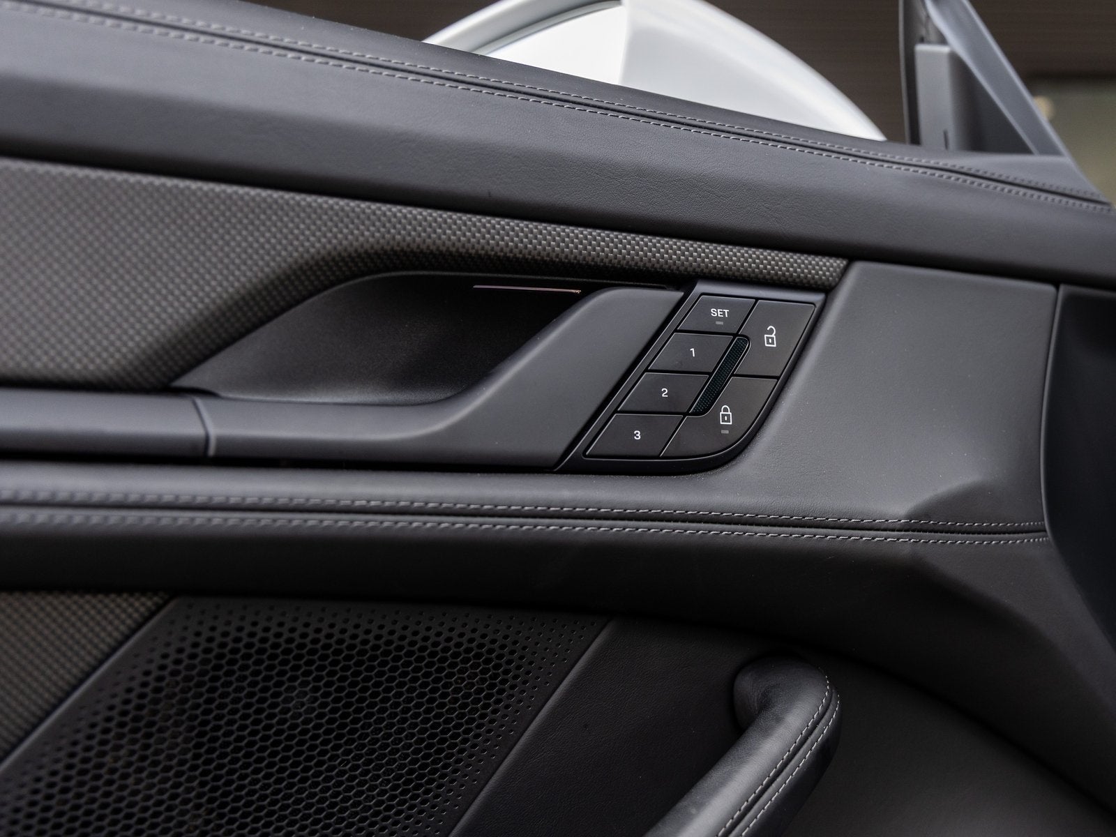 2025 Porsche Taycan Taycan GTS