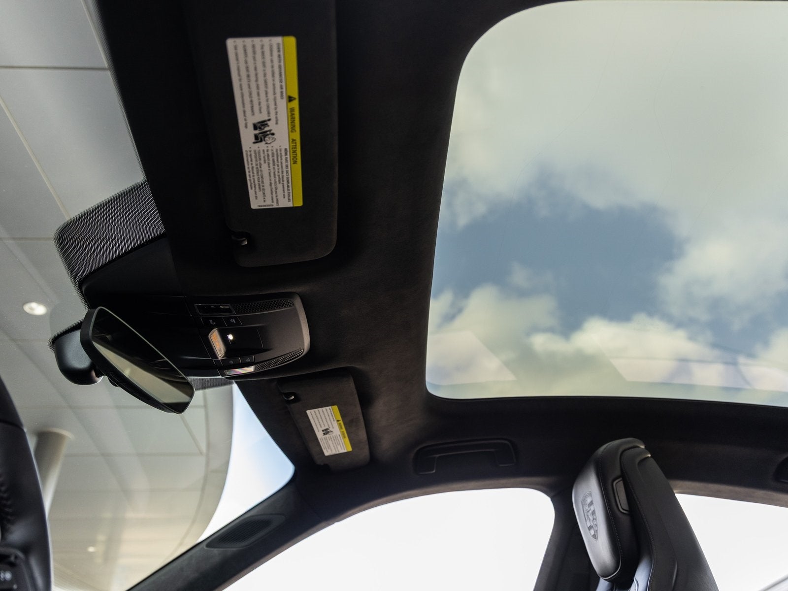 2025 Porsche Taycan Taycan GTS