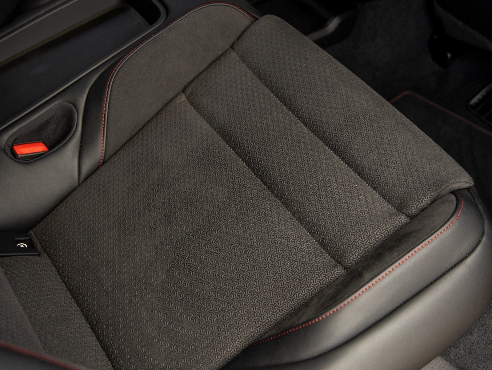 2025 Porsche Taycan Taycan GTS