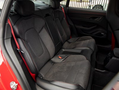 2025 Porsche Taycan Taycan GTS