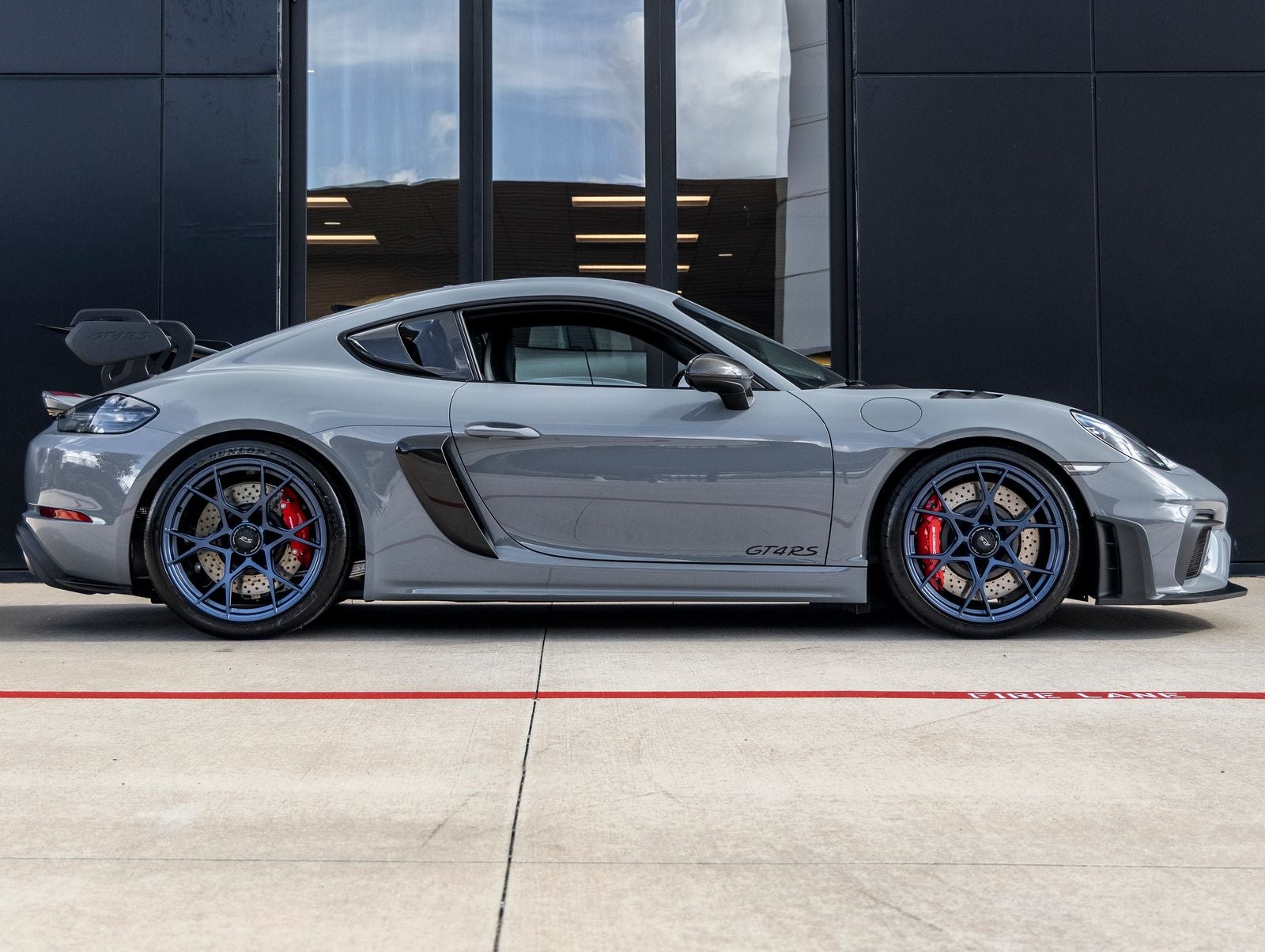 2024 Porsche 718 Cayman GT4 RS