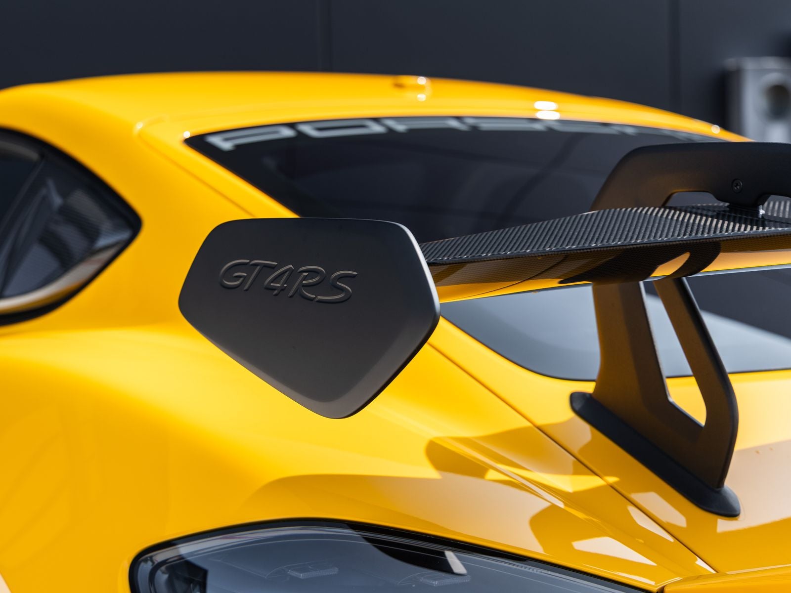 2025 Porsche 718 Cayman GT4 RS