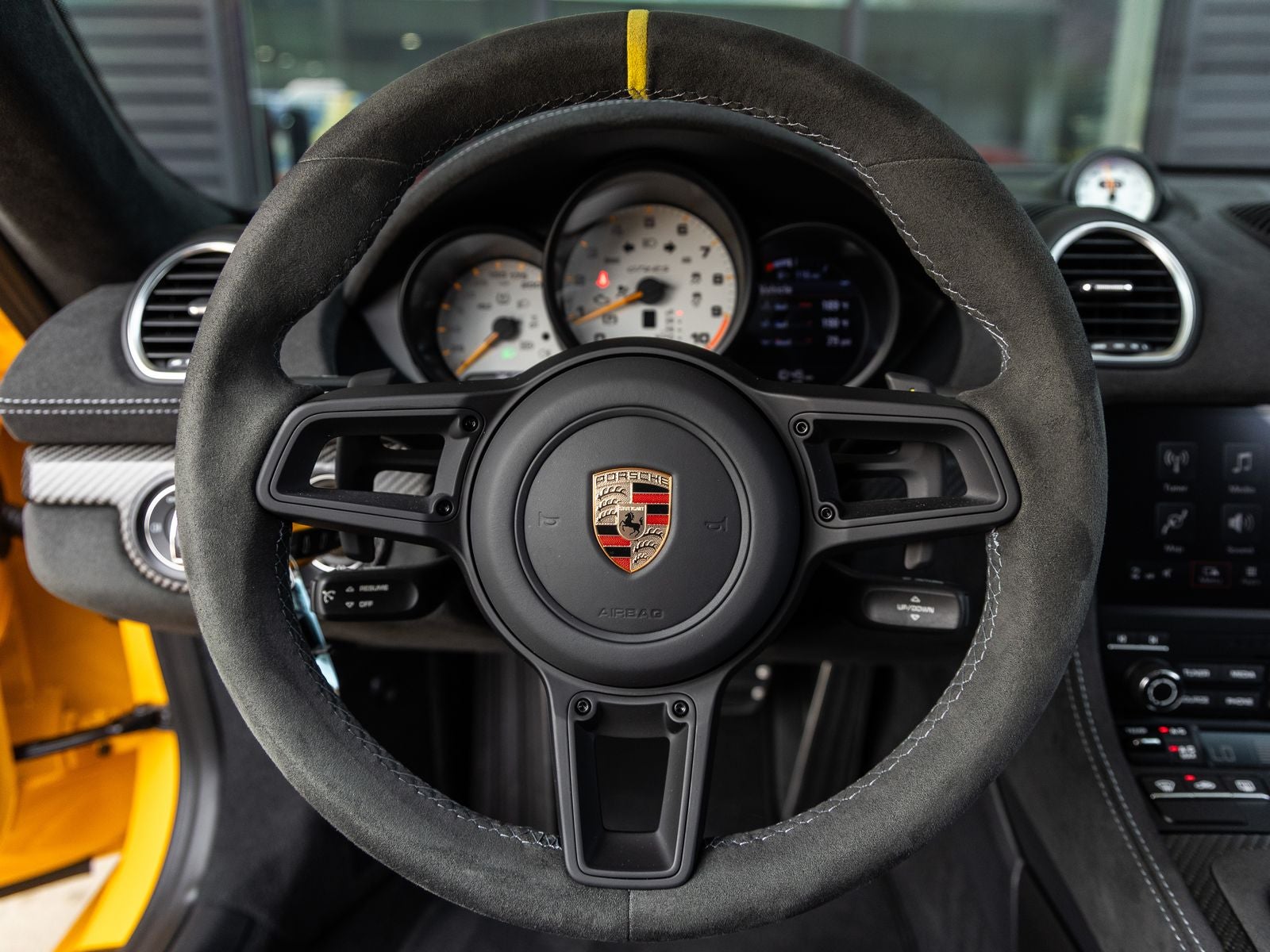 2025 Porsche 718 Cayman GT4 RS